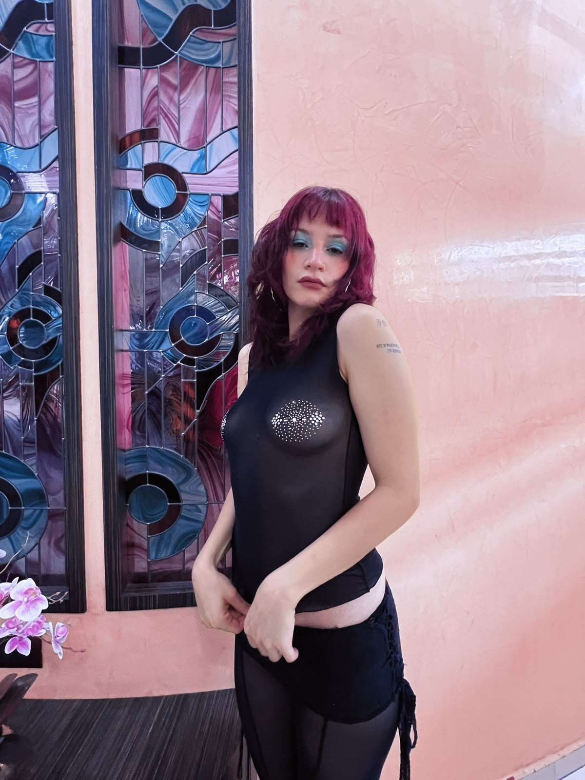 .NIPPLE CRYSTAL TOP