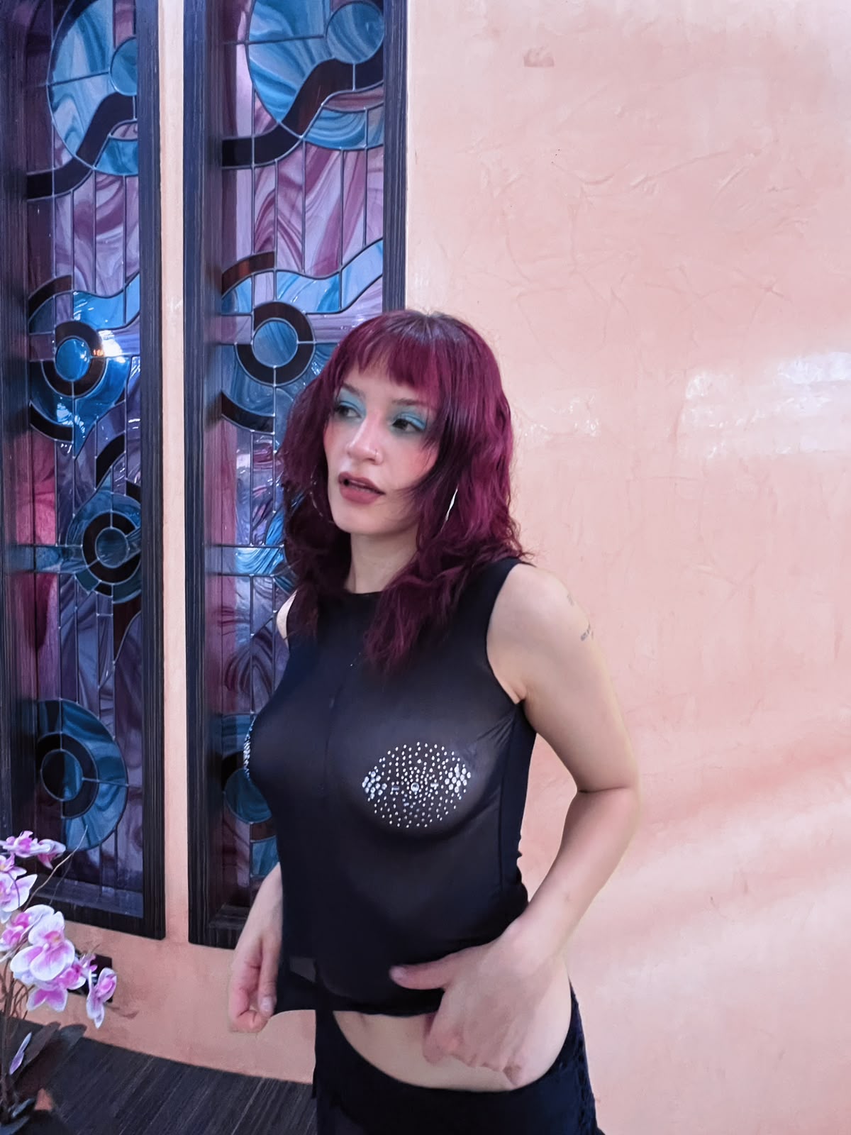 .NIPPLE CRYSTAL TOP